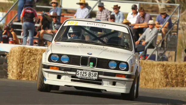 Sprints, caravans ... and a Porker's Dutch auction